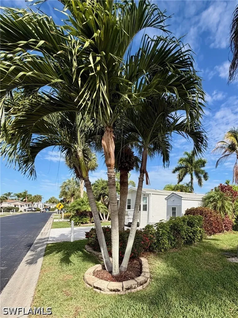 1066 Silver Lakes Boulevard Naples FL 34114