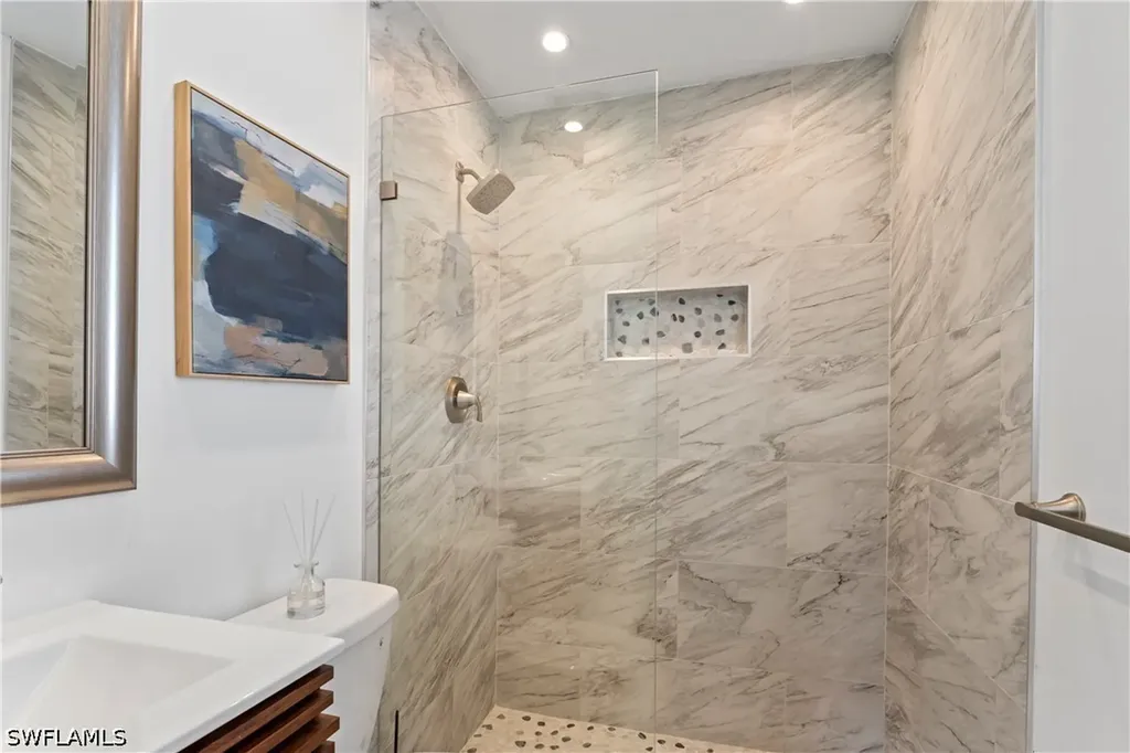 543 107th Avenue N Naples FL 34108