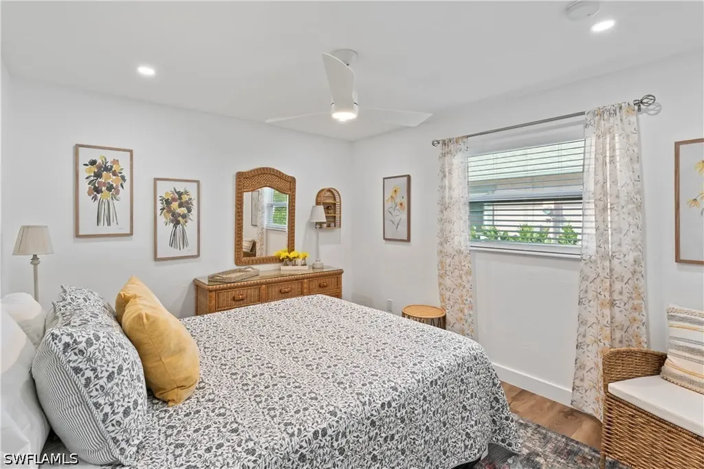 543 107th Avenue N Naples FL 34108