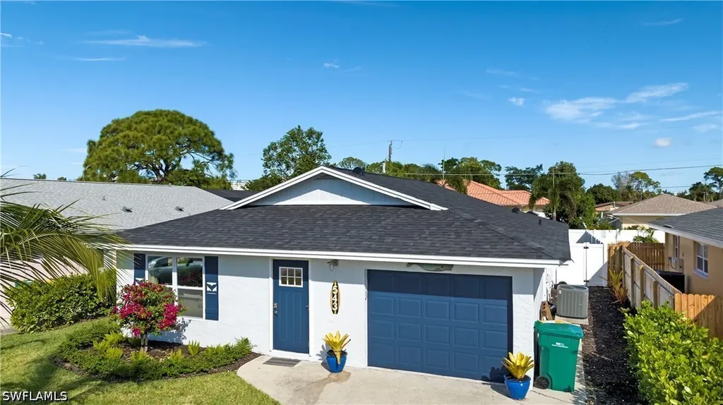 543 107th Avenue N Naples FL 34108