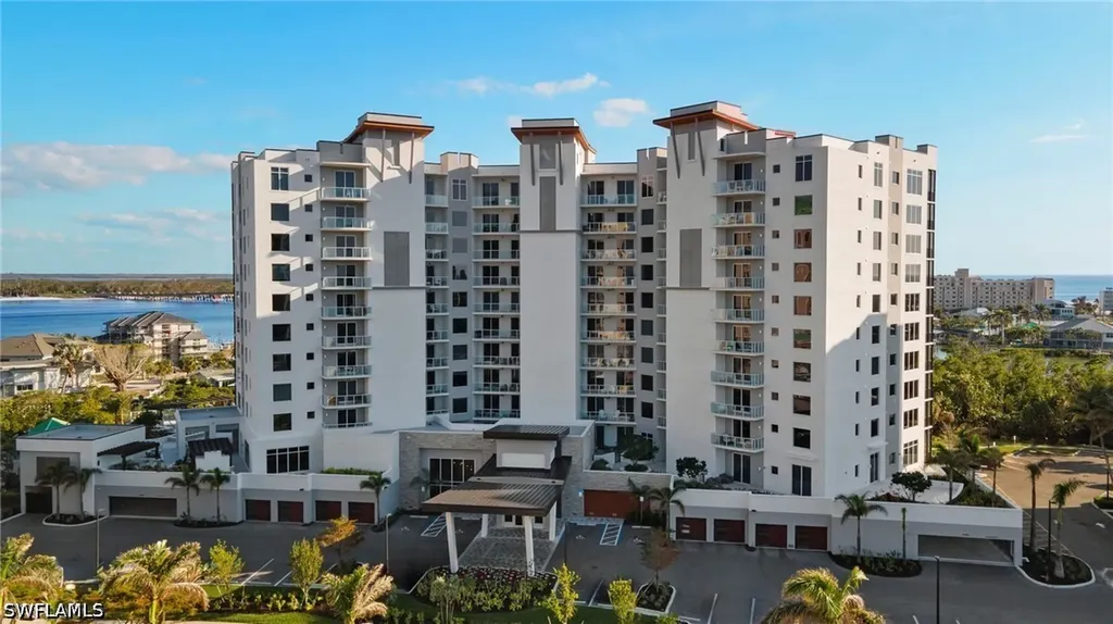 Fort Myers Beach FL, 4142 Bay Beach Lane, Unit 301
