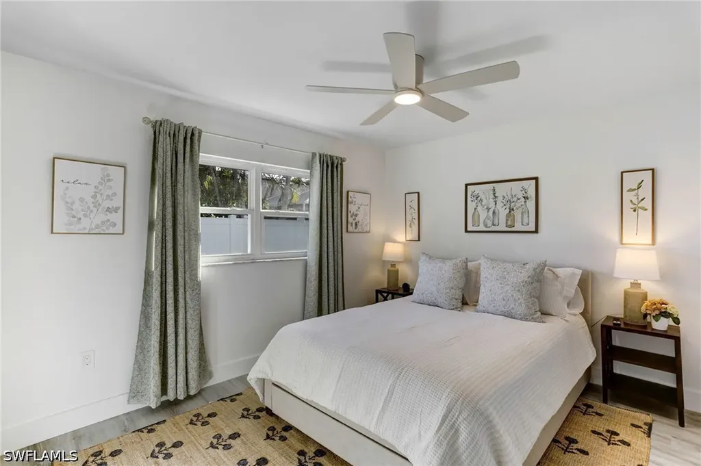 10842 Vanderbilt Drive Naples FL 34108