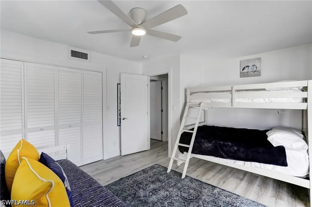 10842 Vanderbilt Drive Naples FL 34108