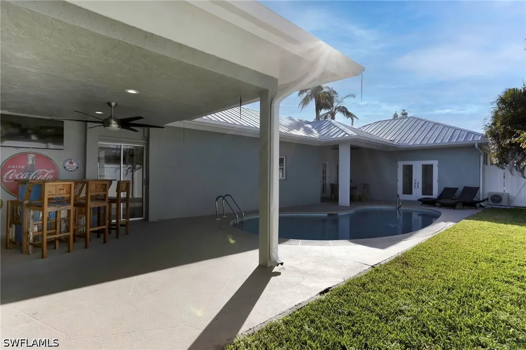 10842 Vanderbilt Drive Naples FL 34108