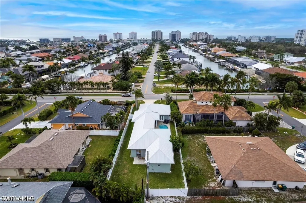 10842 Vanderbilt Drive Naples FL 34108