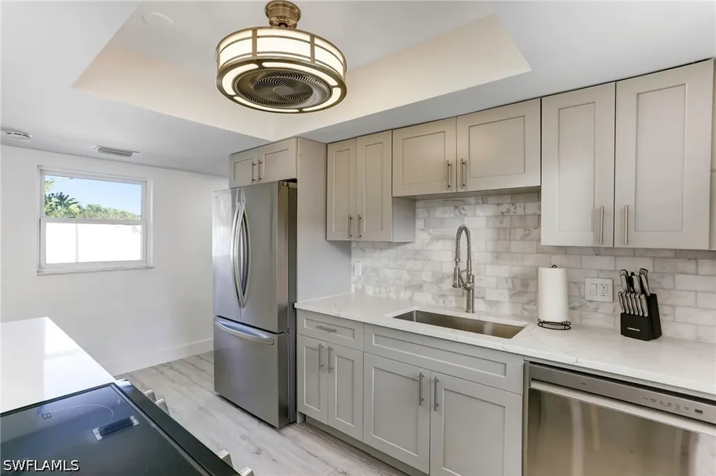 10842 Vanderbilt Drive Naples FL 34108