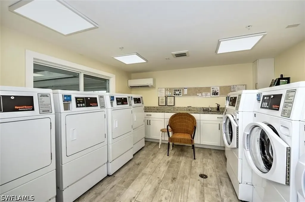 490 Broad Avenue S Naples FL 34102