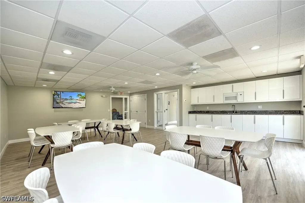 490 Broad Avenue S Naples FL 34102
