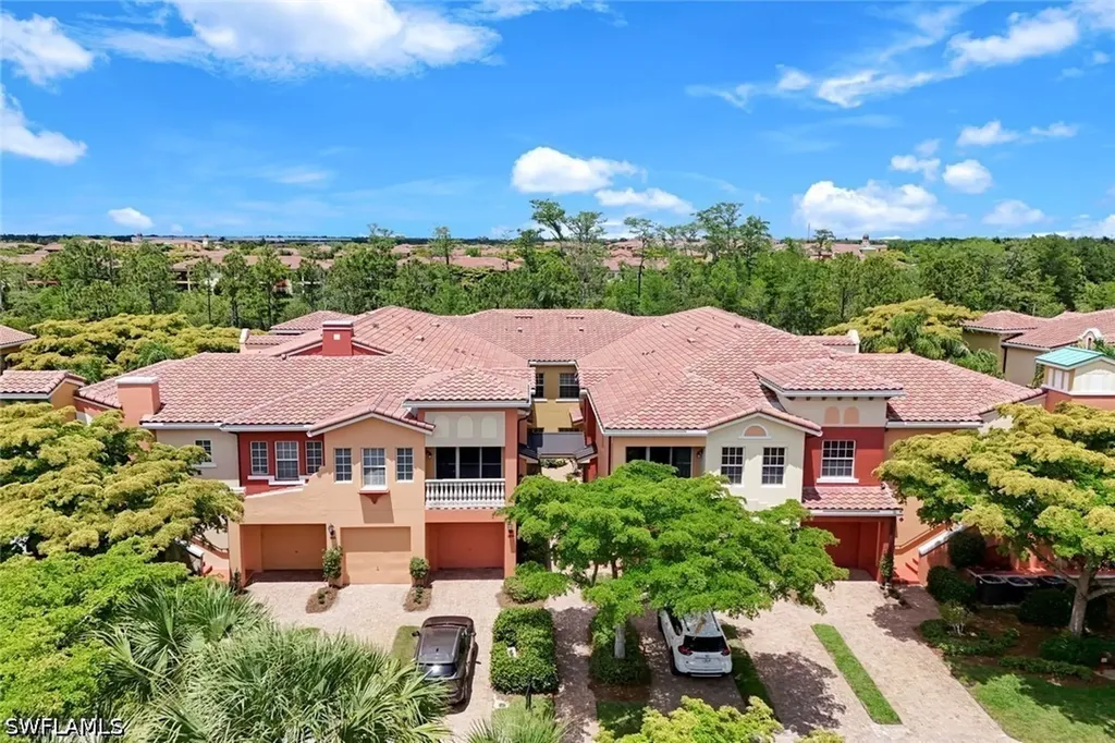 8721 Piazza Del Lago Circle Estero FL 33928