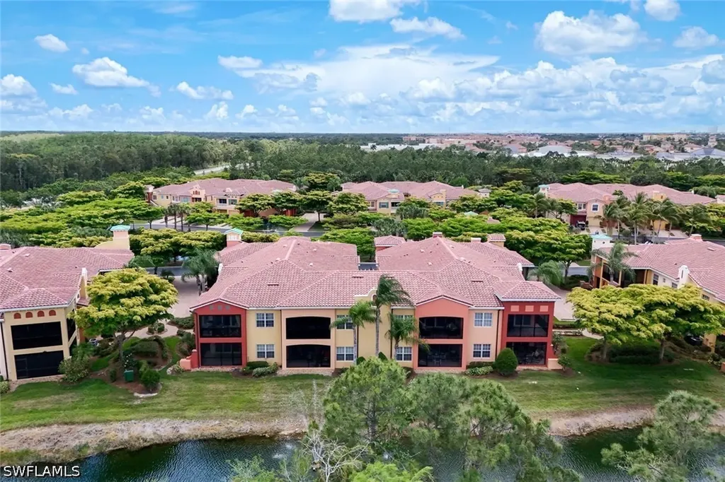 8721 Piazza Del Lago Circle Estero FL 33928
