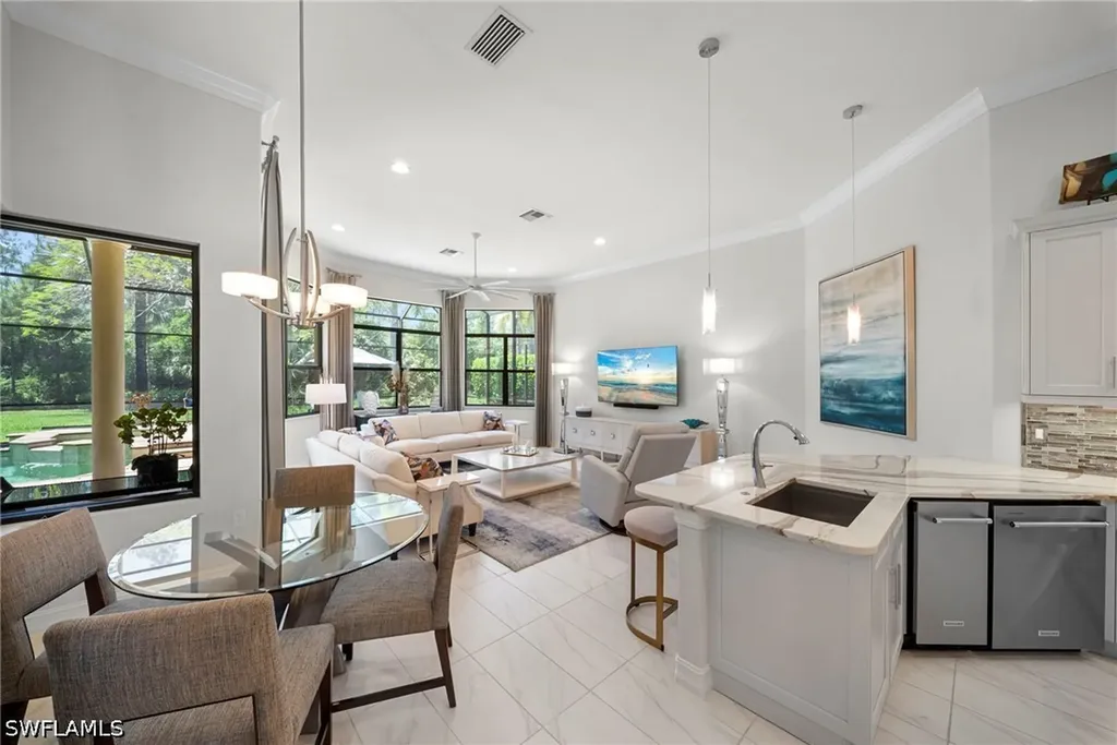 6449 Costa Circle Naples FL 34113