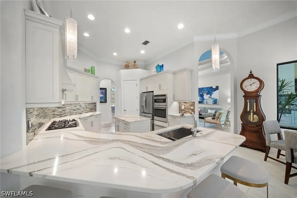 6449 Costa Circle Naples FL 34113