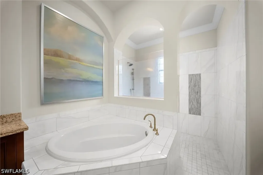 6449 Costa Circle Naples FL 34113