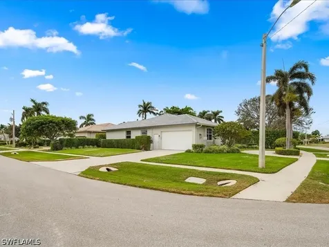 1345 Whiteheart Avenue Marco Island FL 34145
