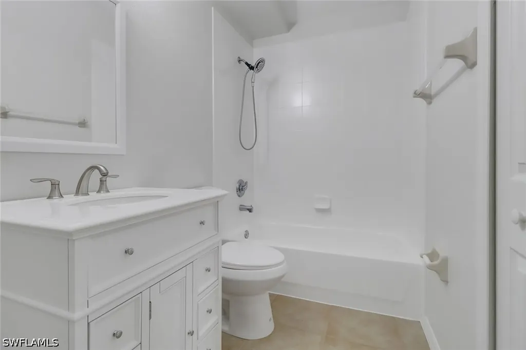 3340 33rd Avenue NE Naples FL 34120