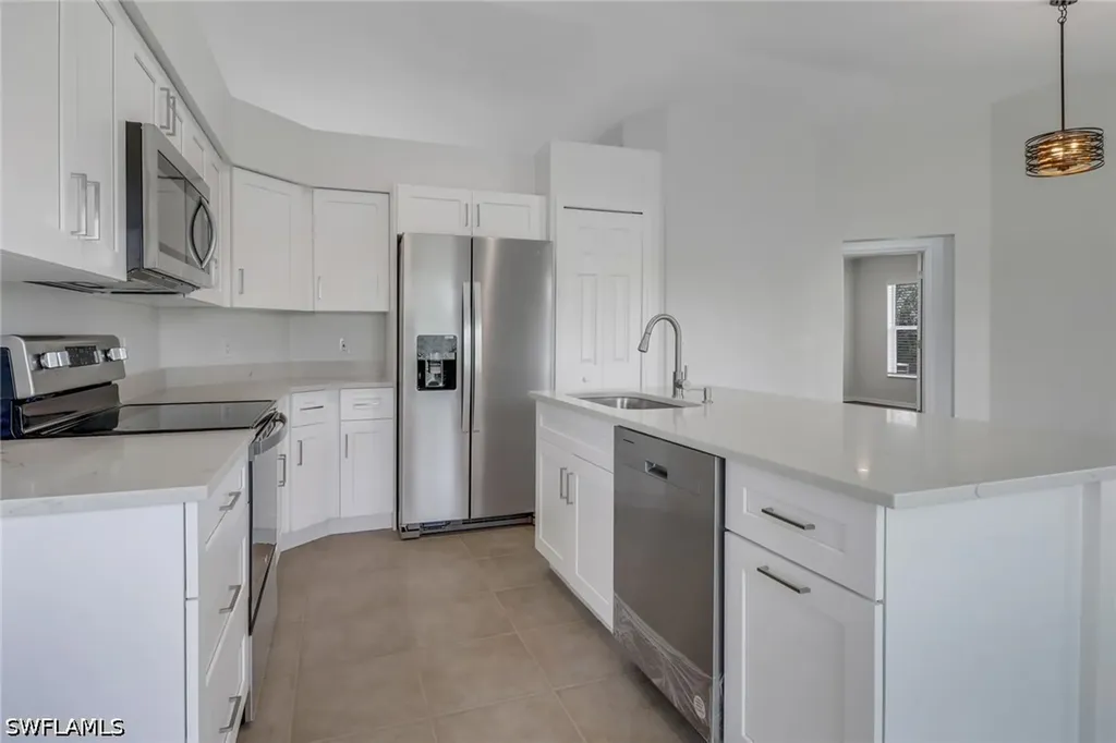 3340 33rd Avenue NE Naples FL 34120