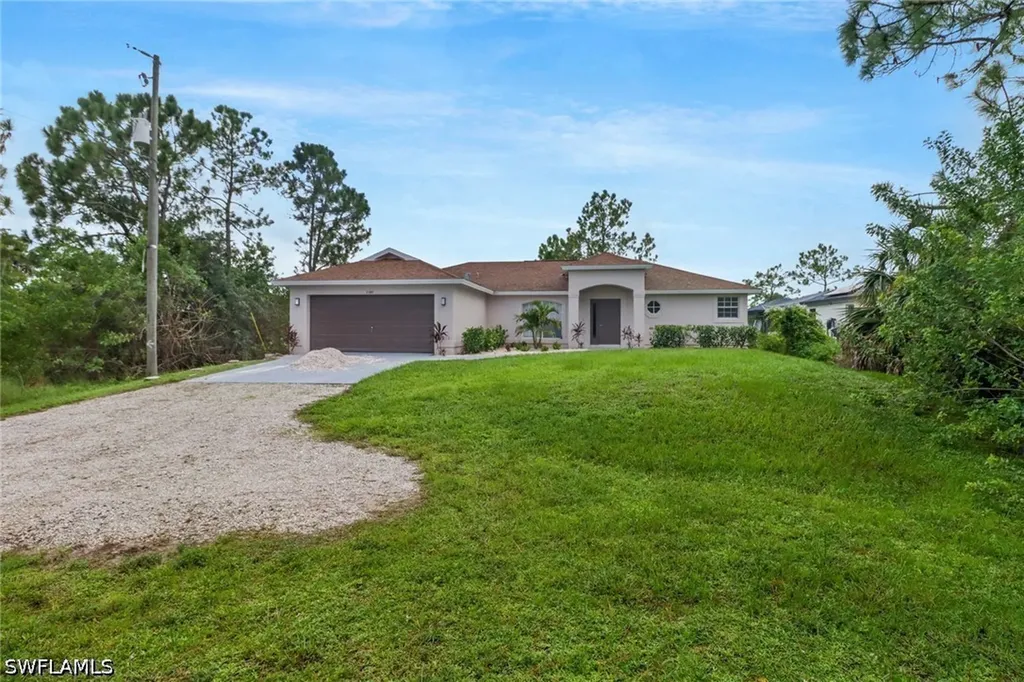 3340 33rd Avenue NE Naples FL 34120