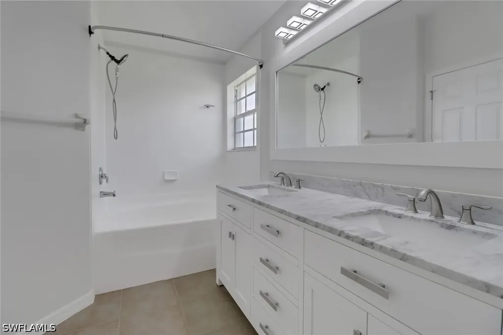 3340 33rd Avenue NE Naples FL 34120