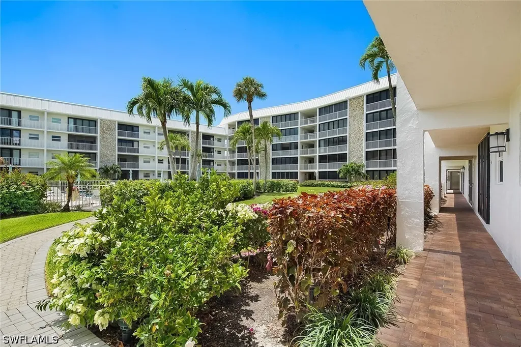 3000 Gulf Shore Boulevard N Naples FL 34103