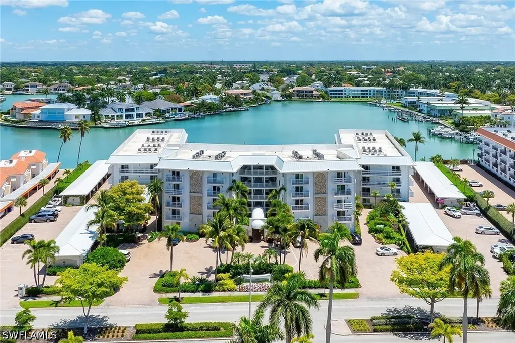 3000 Gulf Shore Boulevard N Naples FL 34103