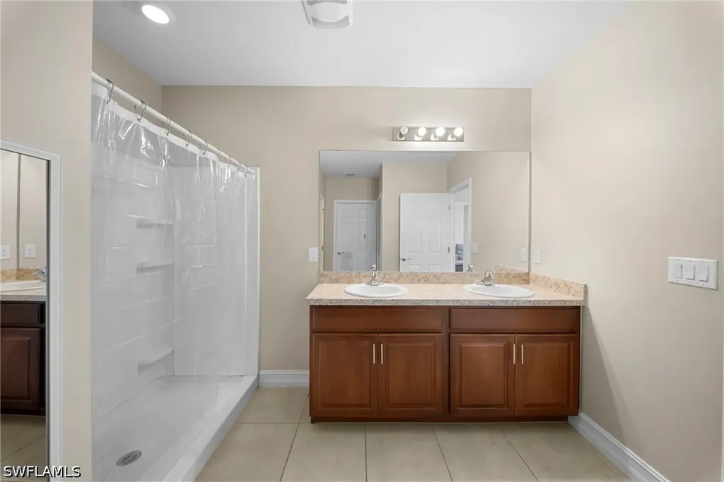 1628 NW 9th Terrace Cape Coral FL 33993
