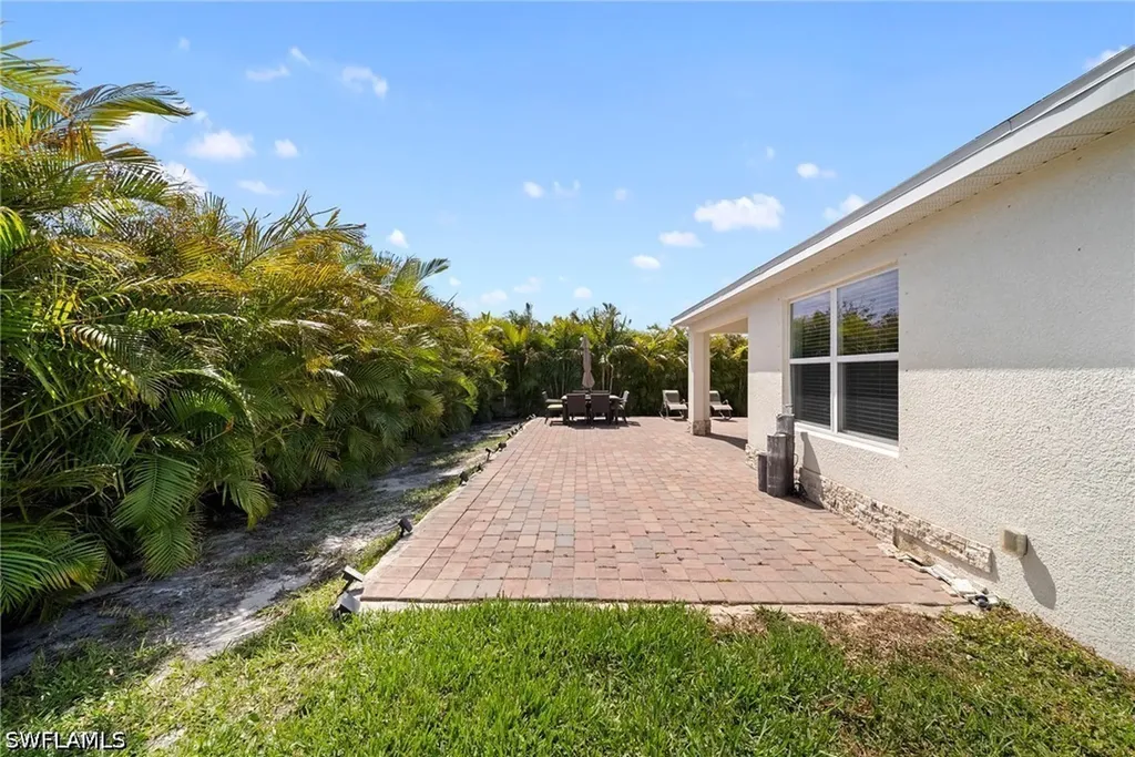 1628 NW 9th Terrace Cape Coral FL 33993