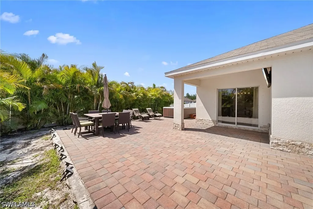 1628 NW 9th Terrace Cape Coral FL 33993