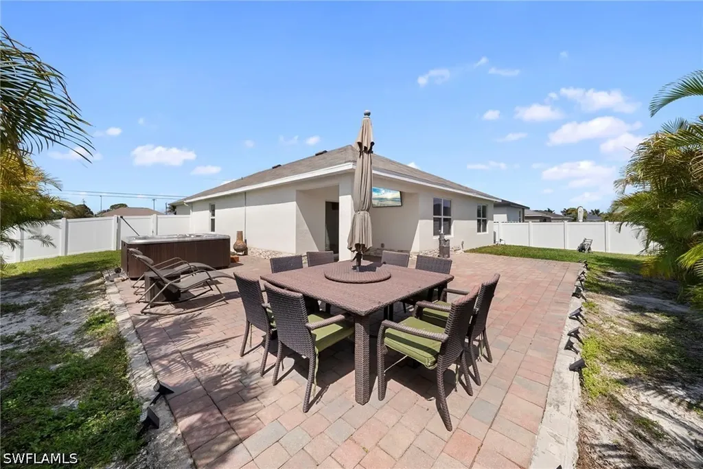 1628 NW 9th Terrace Cape Coral FL 33993