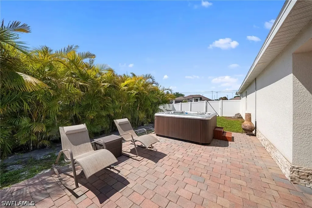 1628 NW 9th Terrace Cape Coral FL 33993