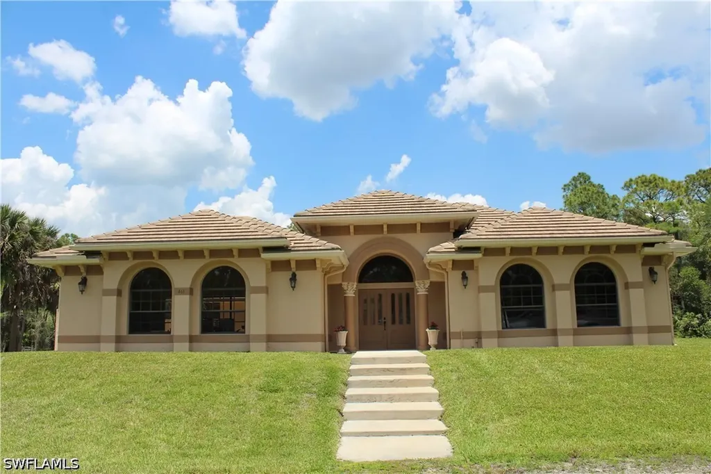 461 33rd Avenue NE Naples FL 34120