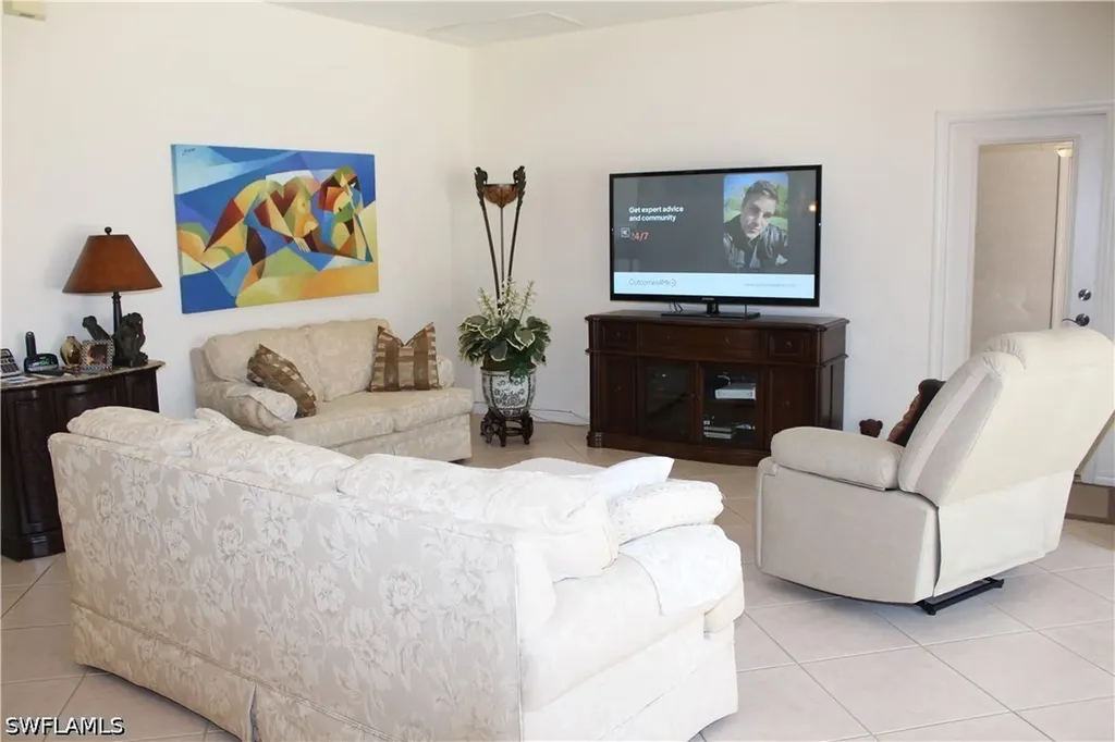 461 33rd Avenue NE Naples FL 34120