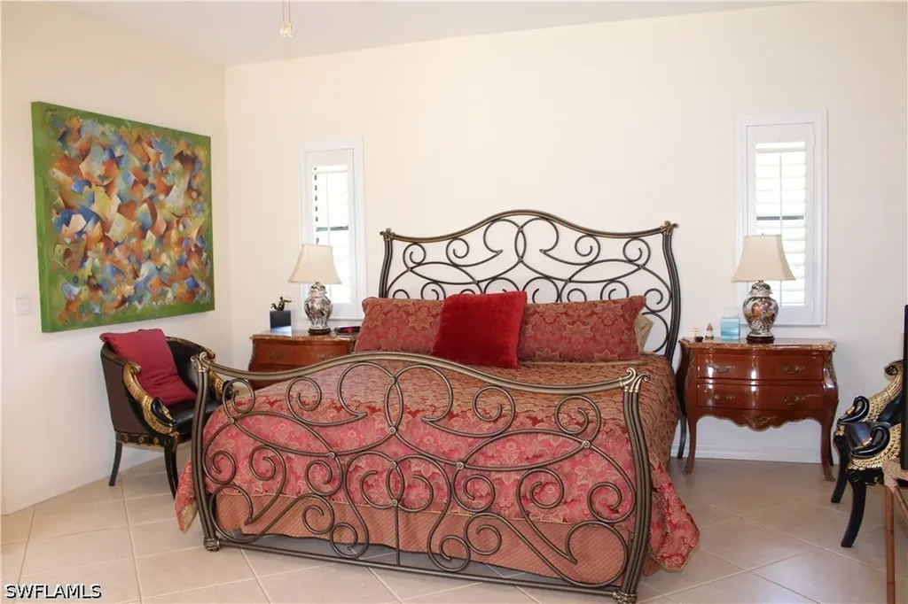 461 33rd Avenue NE Naples FL 34120