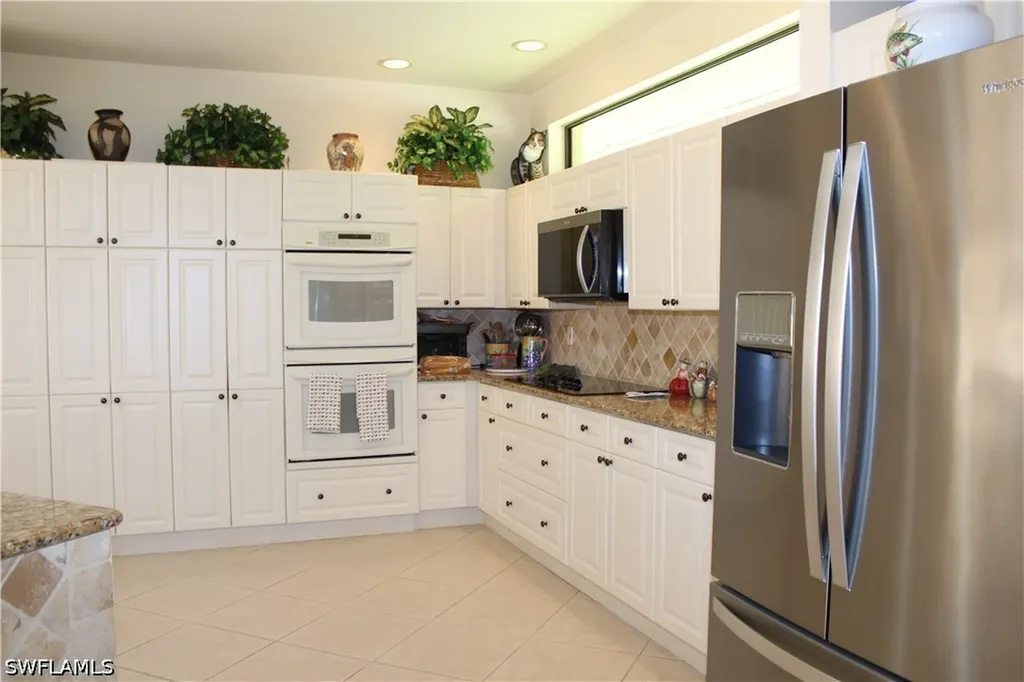 461 33rd Avenue NE Naples FL 34120