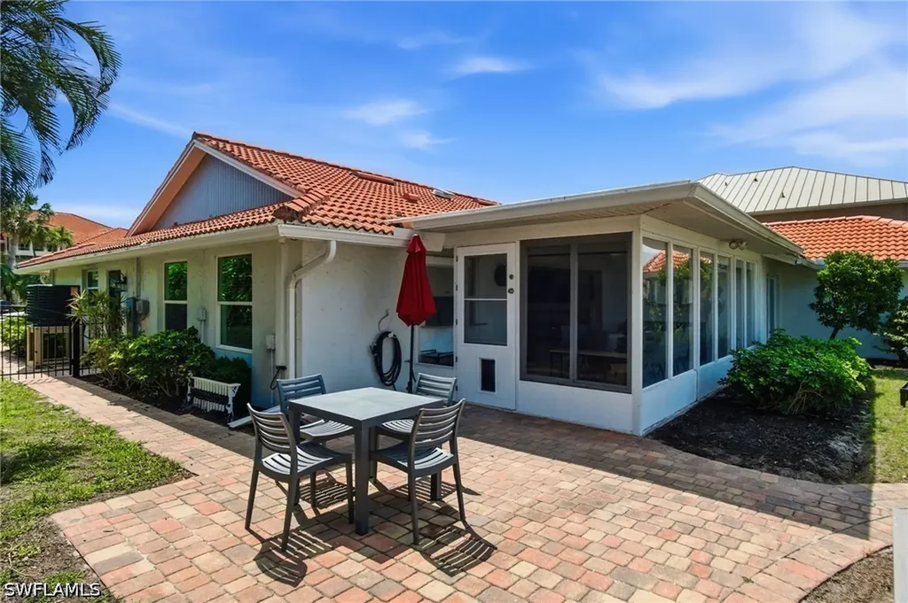 455 Bayside Avenue Naples FL 34108