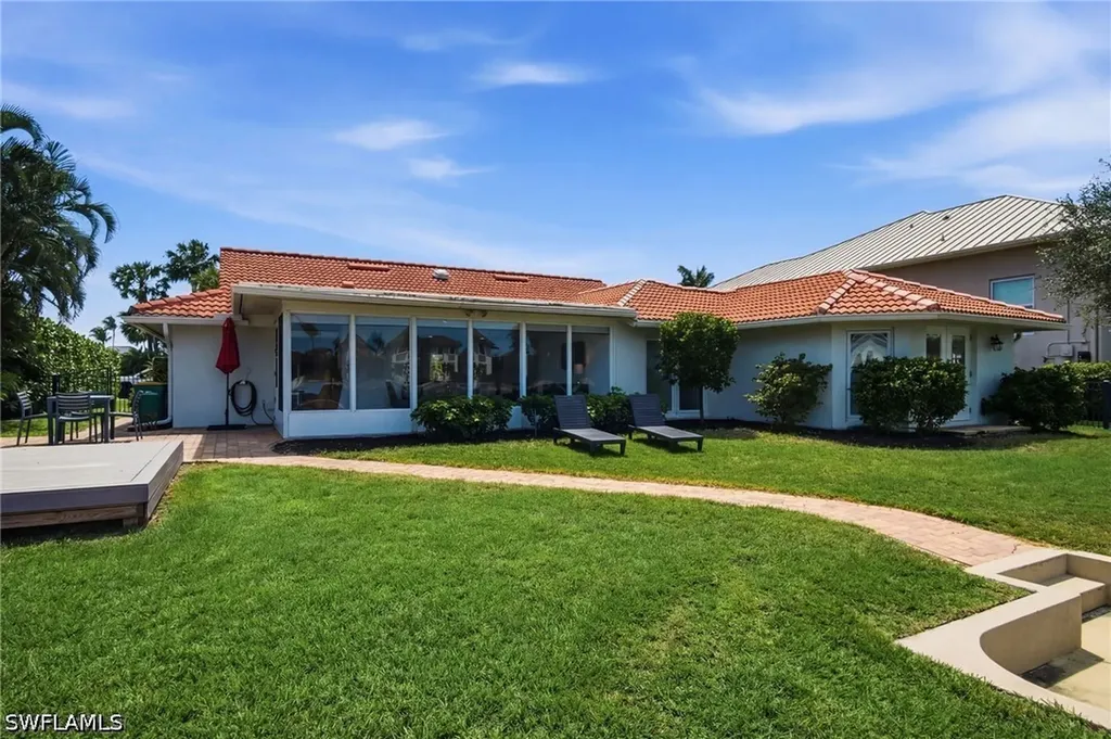 455 Bayside Avenue Naples FL 34108