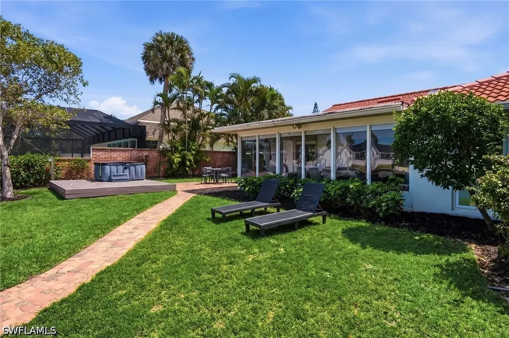 455 Bayside Avenue Naples FL 34108