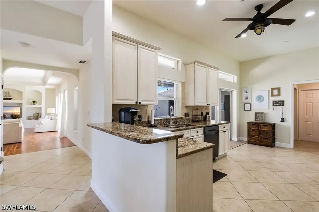 2534 NE 20th Court Cape Coral FL 33909