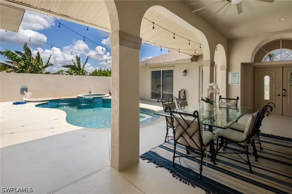 2534 NE 20th Court Cape Coral FL 33909