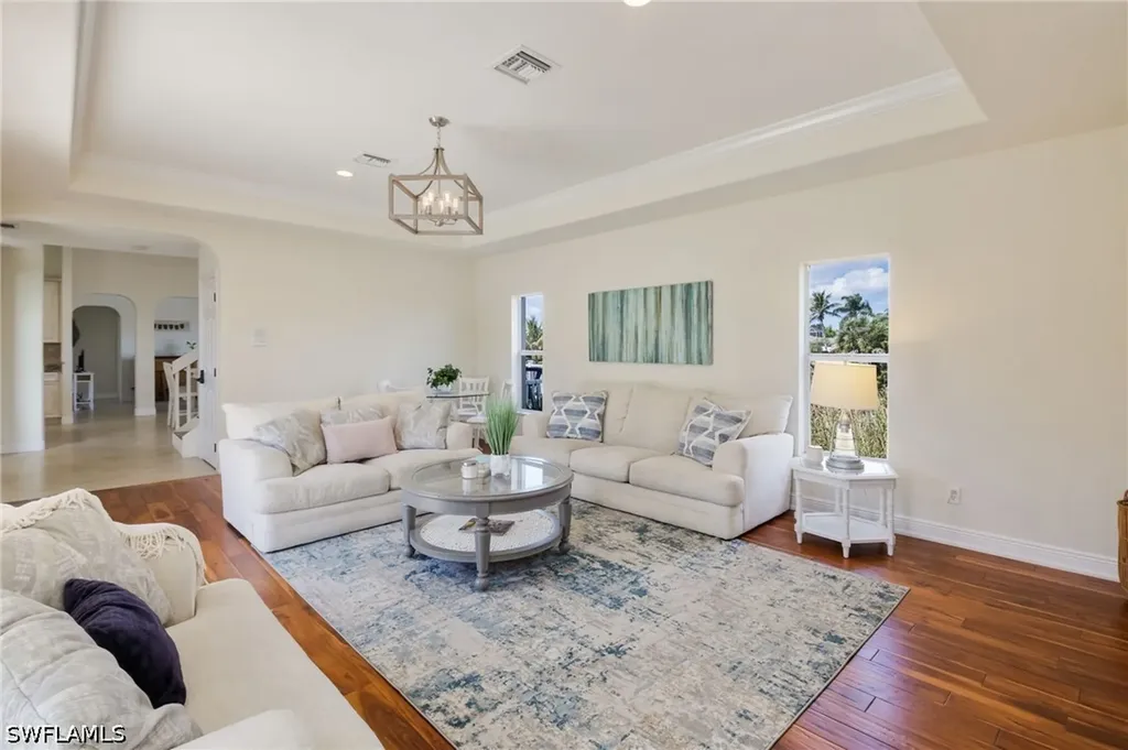 2534 NE 20th Court Cape Coral FL 33909
