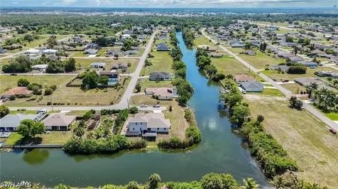 2534 NE 20th Court Cape Coral FL 33909