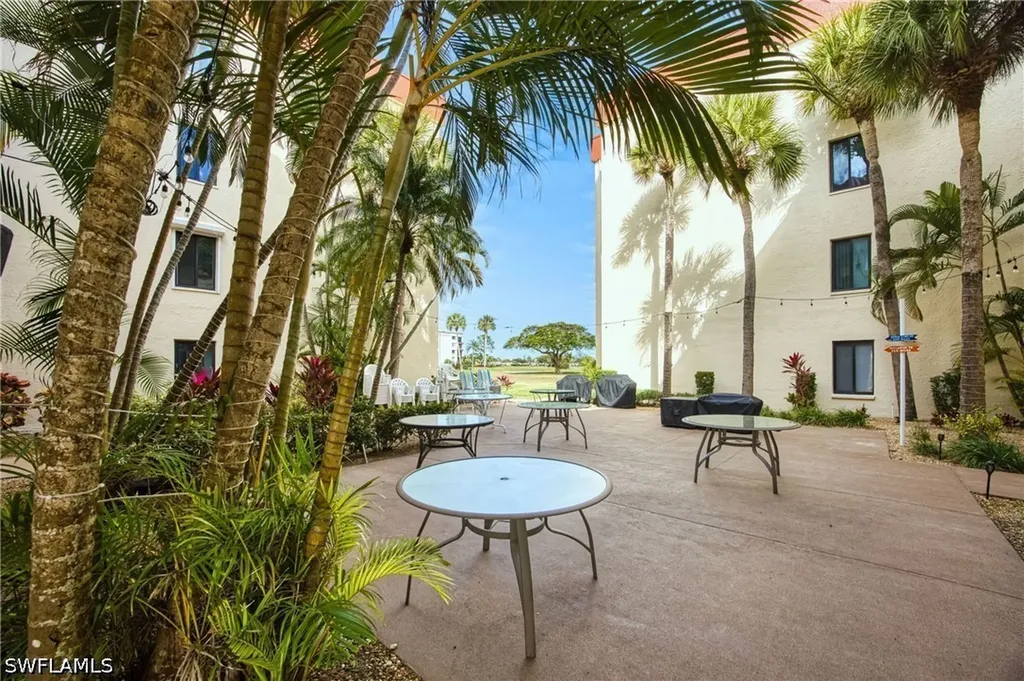 7402 Lake Breeze Drive Fort Myers FL 33907