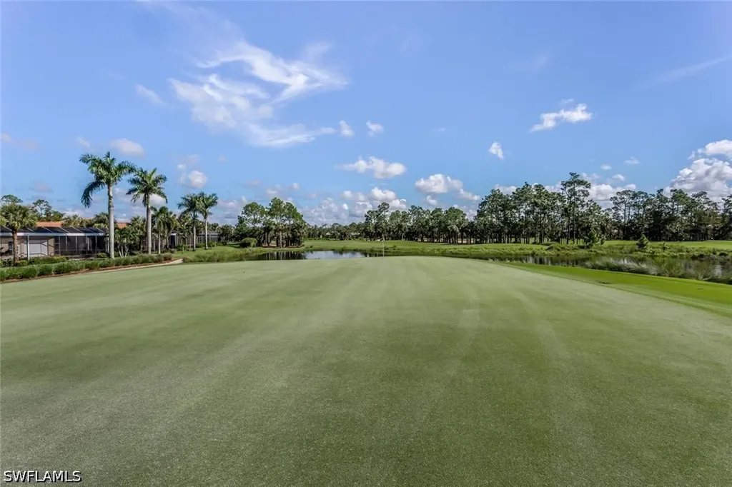 3996 Bishopwood Court E Naples FL 34114