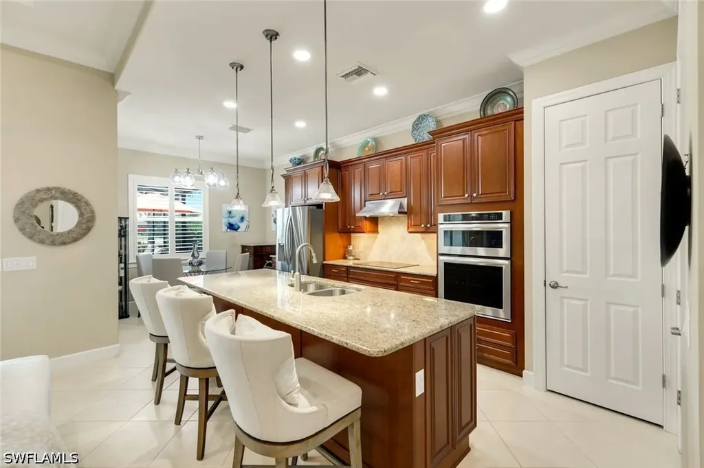 9104 Graphite Circle Naples FL 34120