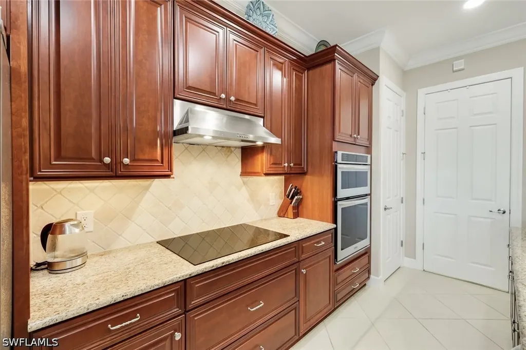 9104 Graphite Circle Naples FL 34120