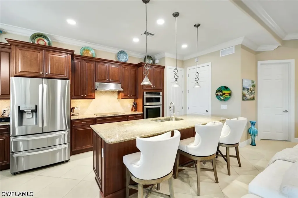 9104 Graphite Circle Naples FL 34120