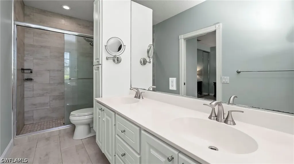 5766 Cove Circle Naples FL 34119