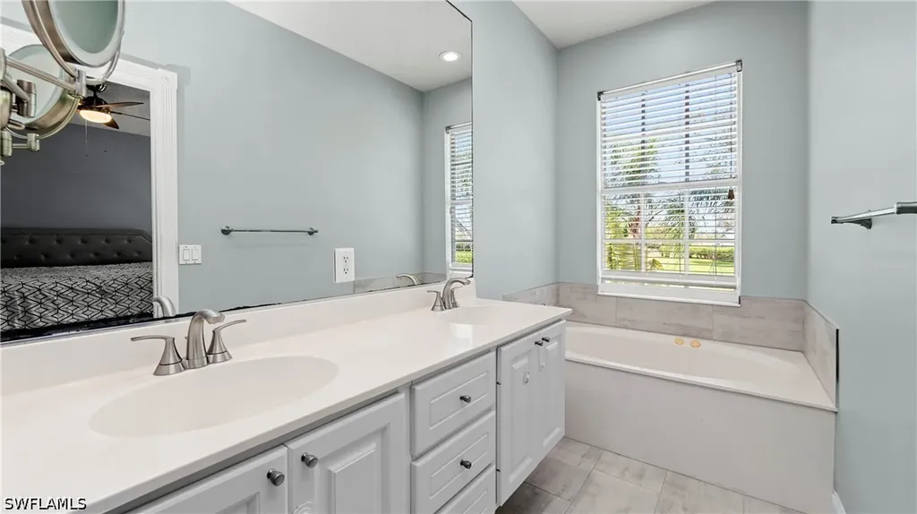 5766 Cove Circle Naples FL 34119