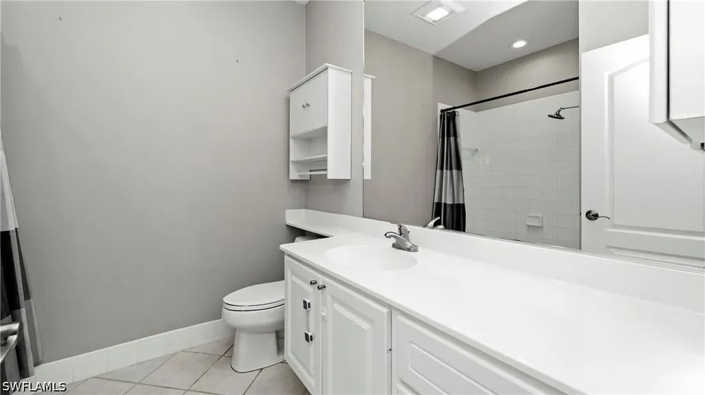 5766 Cove Circle Naples FL 34119