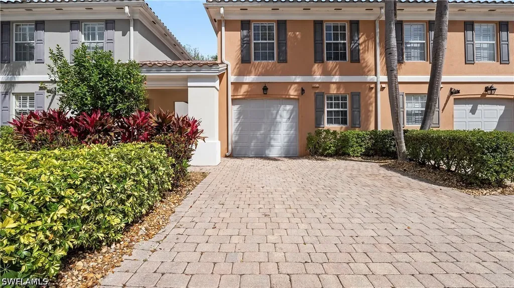 5766 Cove Circle Naples FL 34119