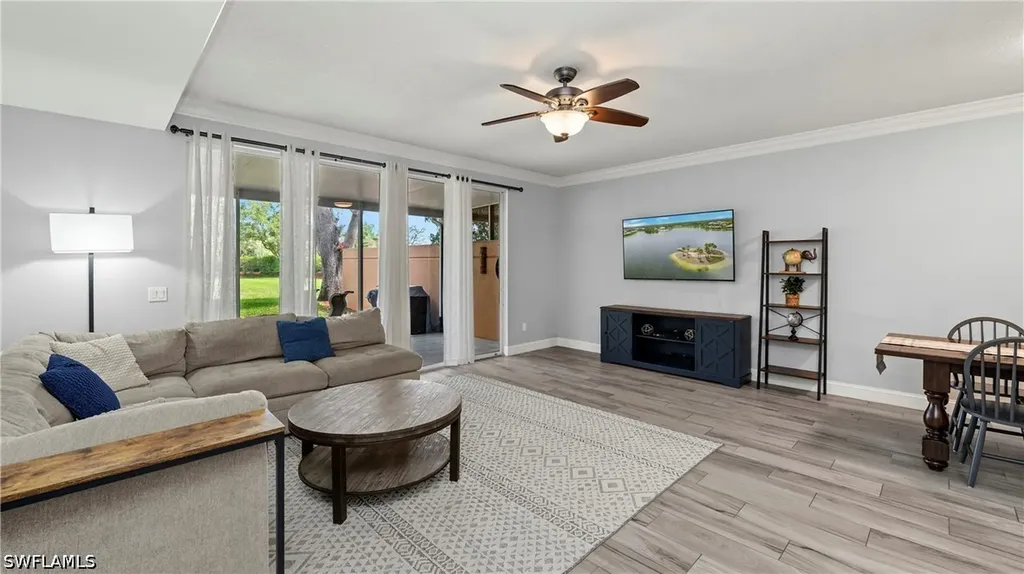 5766 Cove Circle Naples FL 34119